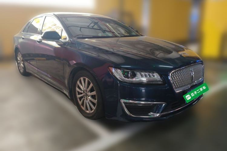 Used Lincoln MKZ 2017 2.0T Luxury Edition Front Right 45 Deg