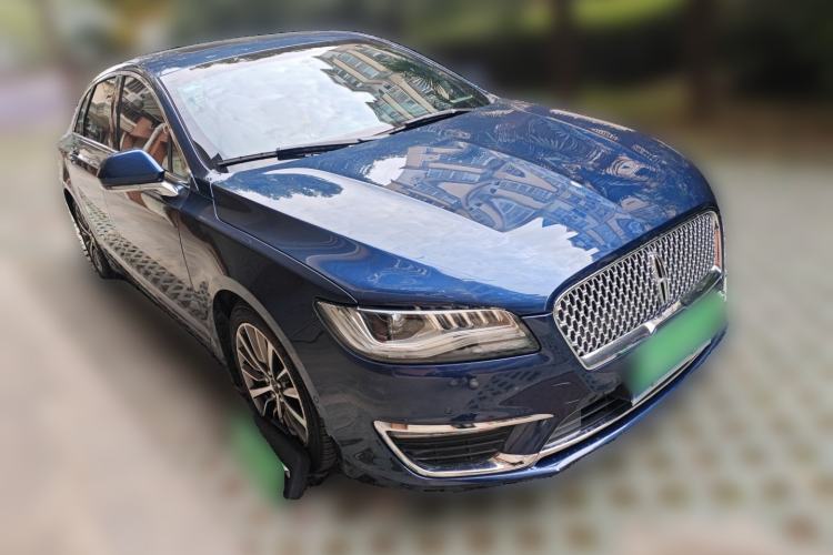 Used Lincoln MKZ 2017 2.0T Luxury Edition Front Right 45 Deg