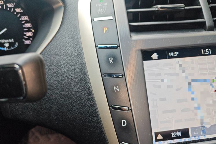 Used Lincoln MKZ 2017 2.0T Luxury Edition Gear Lever