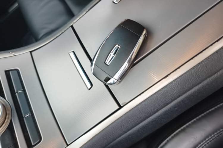 Used Lincoln MKZ 2017 2.0T Luxury Edition Interior 1