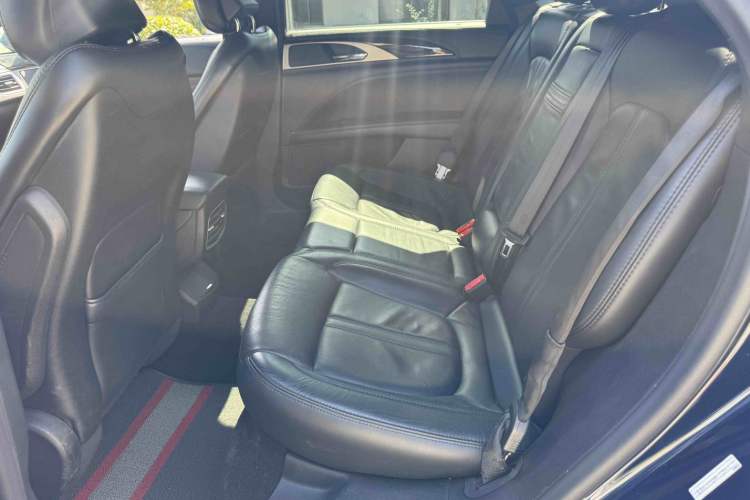 Used Lincoln MKZ 2017 2.0T Luxury Edition Interior 10