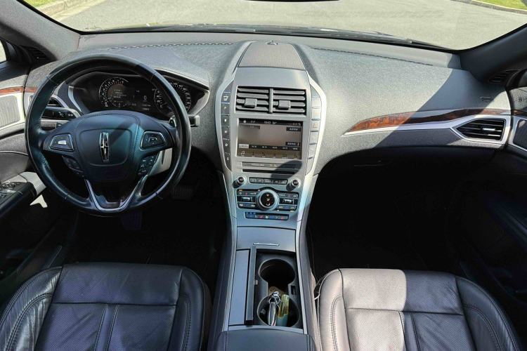 Used Lincoln MKZ 2017 2.0T Luxury Edition Interior 12