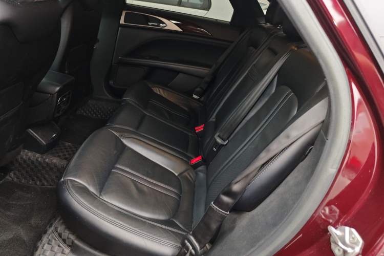 Used Lincoln MKZ 2017 2.0T Luxury Edition Interior 4