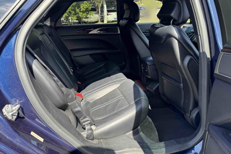 Used Lincoln MKZ 2017 2.0T Luxury Edition Interior 9
