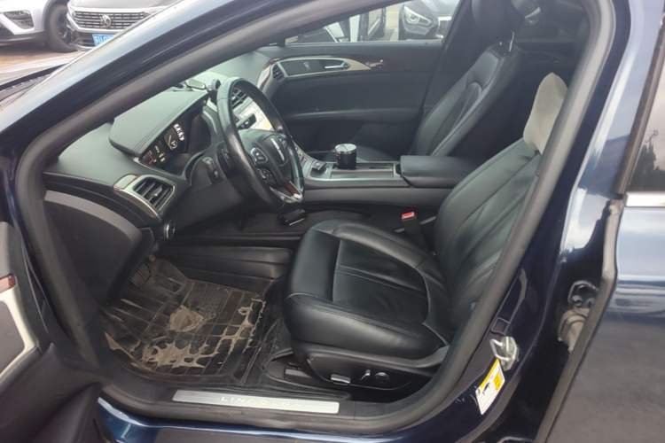 Used Lincoln MKZ 2017 2.0T Luxury Edition Left Front Seat