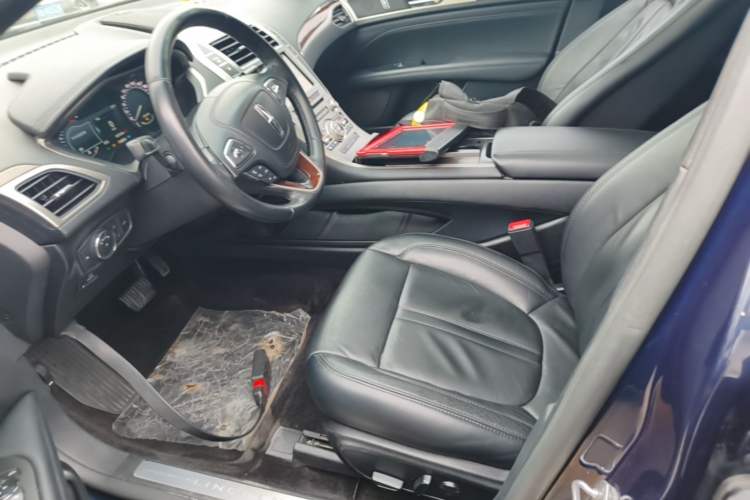 Used Lincoln MKZ 2017 2.0T Luxury Edition Left Front Seat