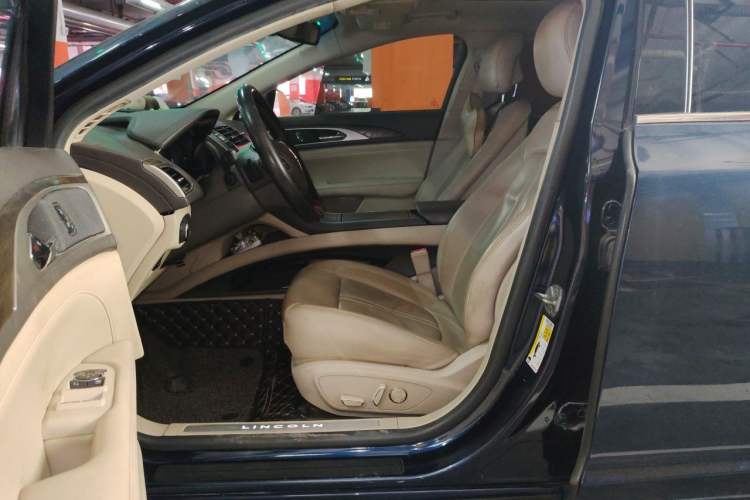 Used Lincoln MKZ 2017 2.0T Luxury Edition Left Front Seat