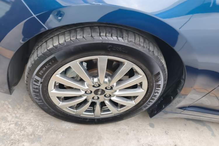 Used Lincoln MKZ 2017 2.0T Luxury Edition Left Front Wheel Hub