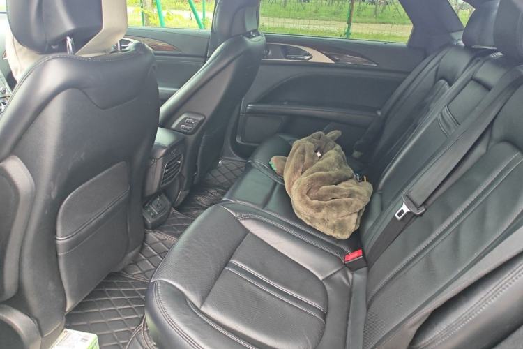 Used Lincoln MKZ 2017 2.0T Prestige Edition Left Rear Seat