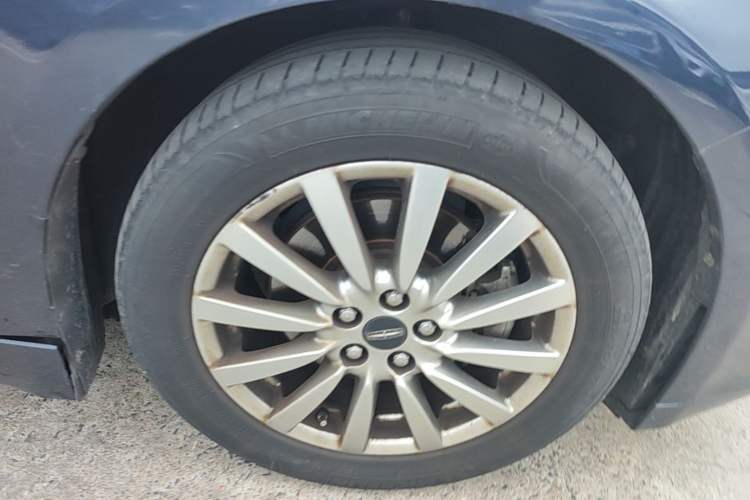 Used Lincoln MKZ 2017 2.0T Luxury Edition Right Front Wheel Hub