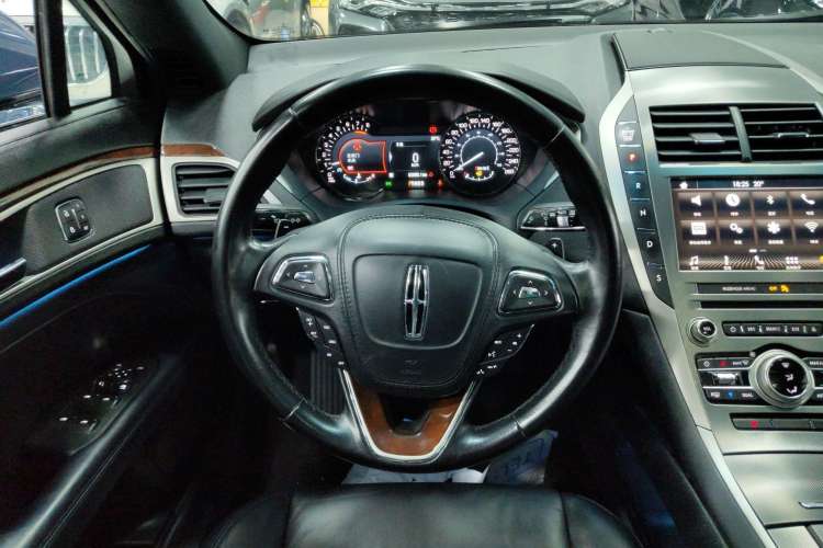 Used Lincoln MKZ 2017 2.0T Luxury Edition Steering Wheel