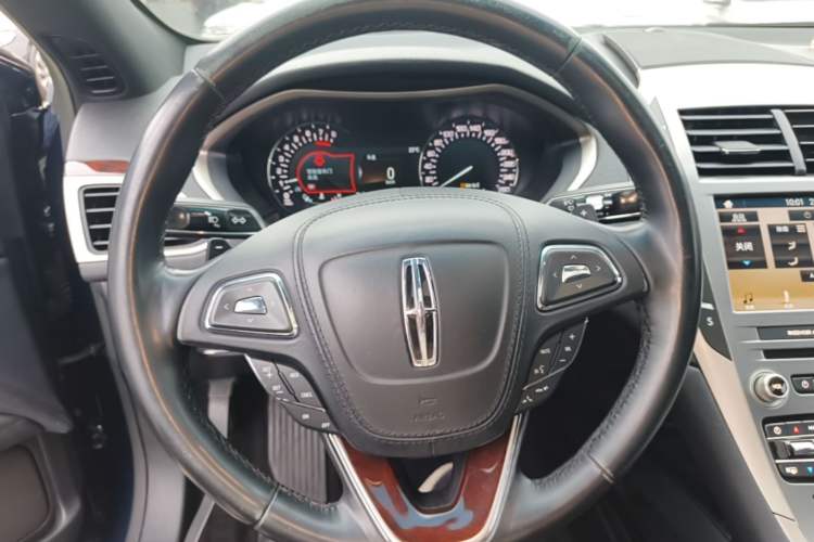 Used Lincoln MKZ 2017 2.0T Luxury Edition Steering Wheel