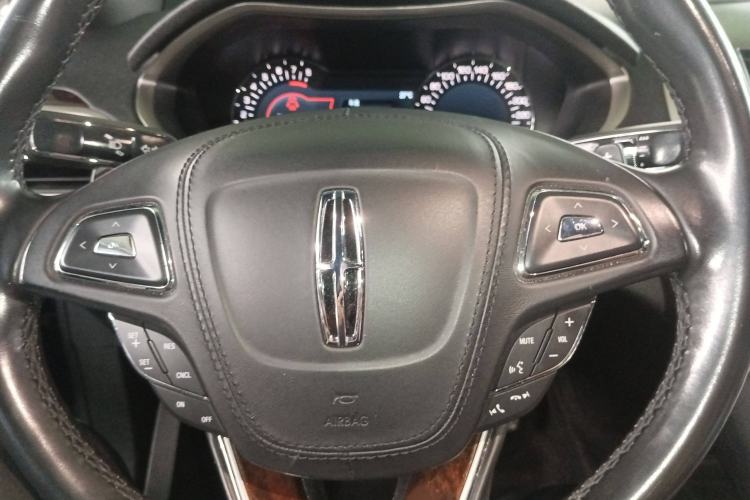 Used Lincoln MKZ 2017 2.0T Luxury Edition Steering Wheel
