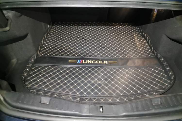 Used Lincoln MKZ 2017 2.0T Luxury Edition Trunk