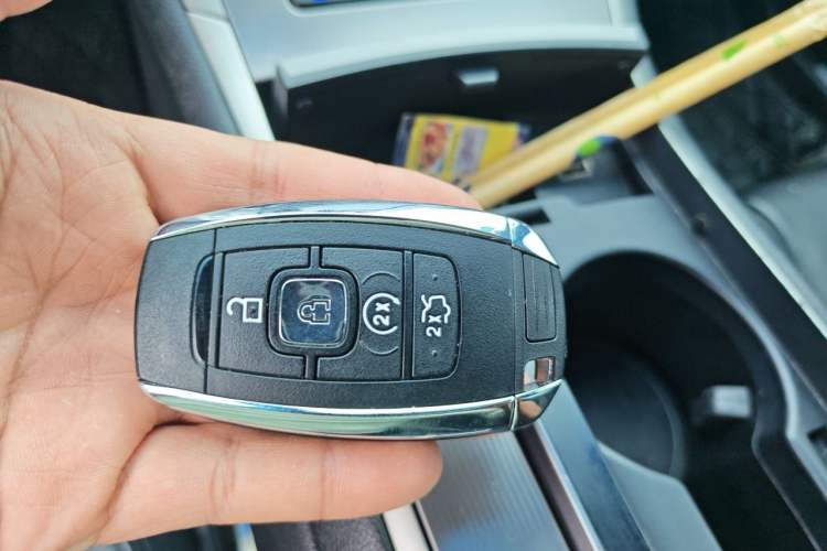 Used Lincoln MKZ 2017 2.0T Prestige Edition Vehicle Key