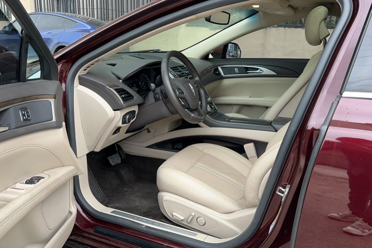 Used Lincoln MKZ 2017 2.0T Luxury Edition Left Front Seat