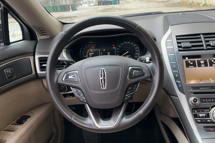 Used Lincoln MKZ 2017 2.0T Luxury Edition Steering Wheel
