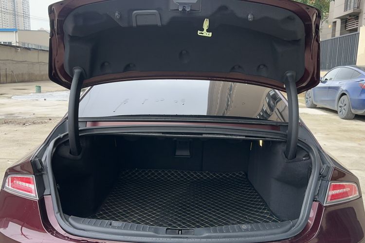 Used Lincoln MKZ 2017 2.0T Luxury Edition Trunk