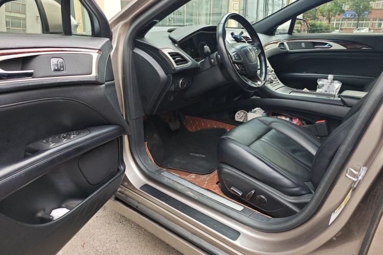 Used Lincoln MKZ 2017 2.0T Luxury Edition Driver Seat