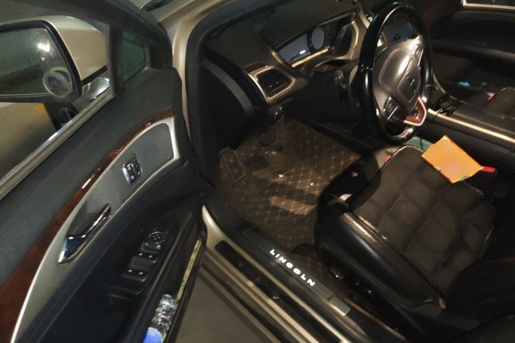 Used Lincoln MKZ 2017 2.0T Luxury Edition Driver Seat