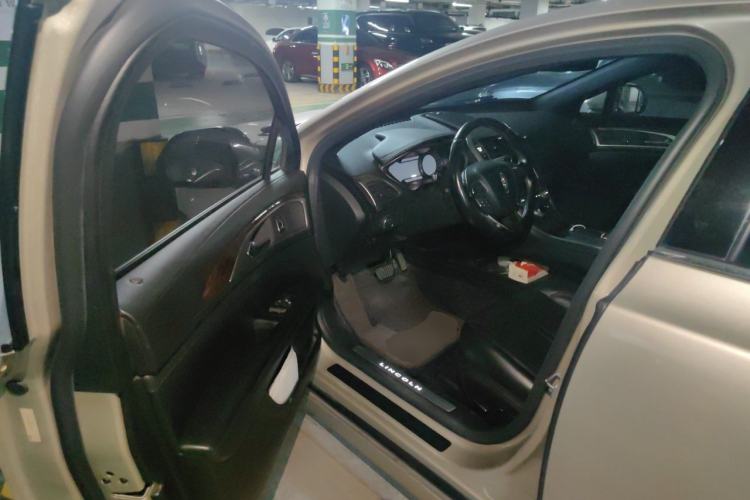 Used Lincoln MKZ 2017 2.0T Luxury Edition Driver Seat