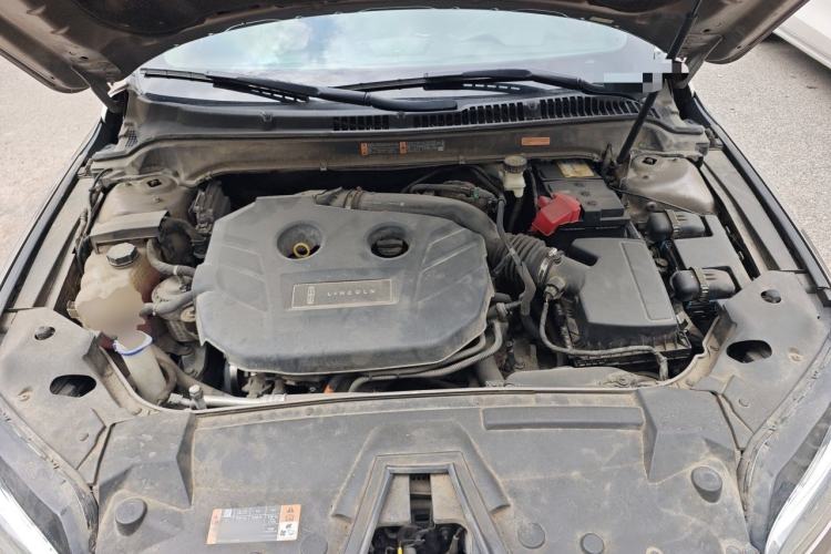 Used Lincoln MKZ 2017 2.0T Luxury Edition Engine Bay