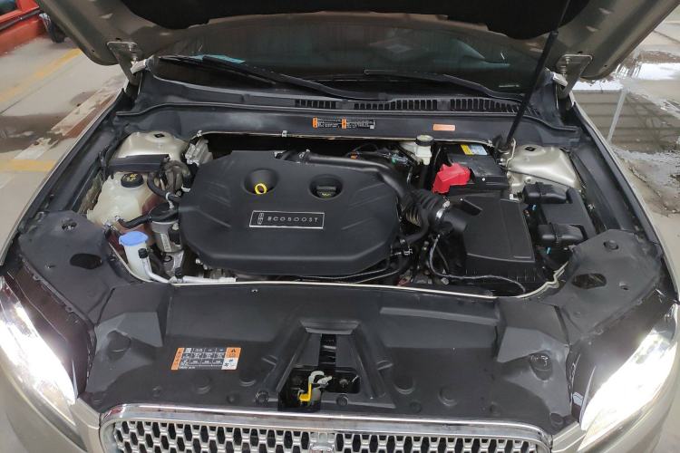 Used Lincoln MKZ 2017 2.0T Luxury Edition Engine Bay