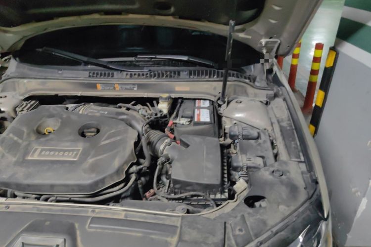Used Lincoln MKZ 2017 2.0T Luxury Edition Engine Bay Left