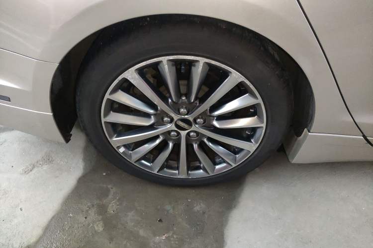 Used Lincoln MKZ 2017 2.0T Luxury Edition Exterior 8
