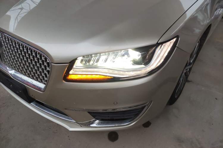 Used Lincoln MKZ 2017 2.0T Luxury Edition Left Front Headlight