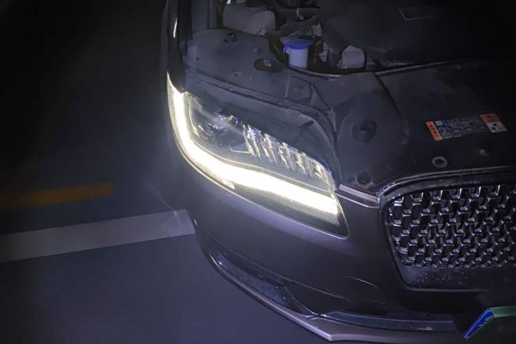 Used Lincoln MKZ 2017 2.0T Zunyue Edition Right Front Headlight