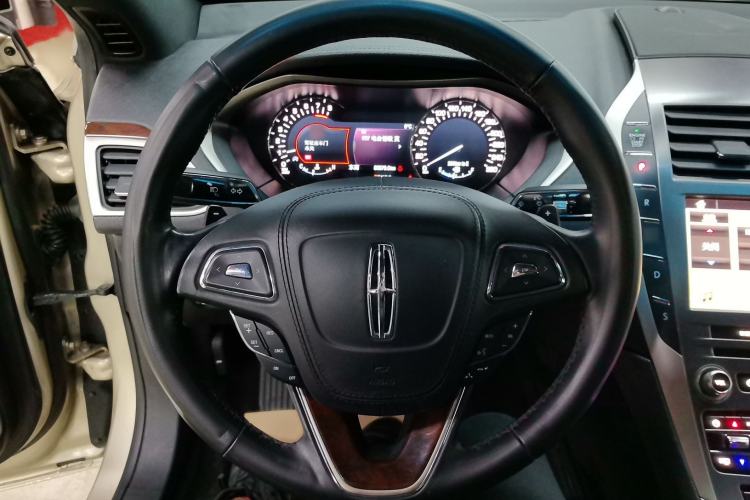 Used Lincoln MKZ 2017 2.0T Luxury Edition Steering Wheel