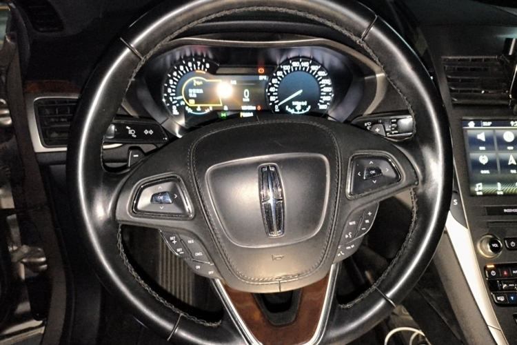 Used Lincoln MKZ 2017 2.0T Luxury Edition Steering Wheel