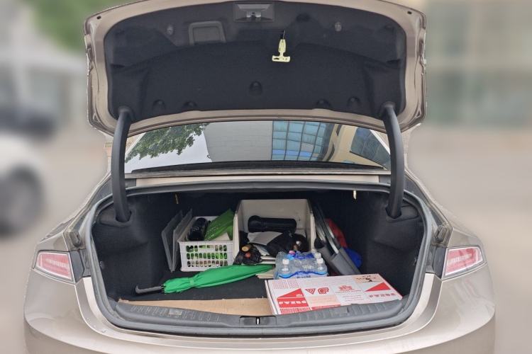 Used Lincoln MKZ 2017 2.0T Luxury Edition Trunk