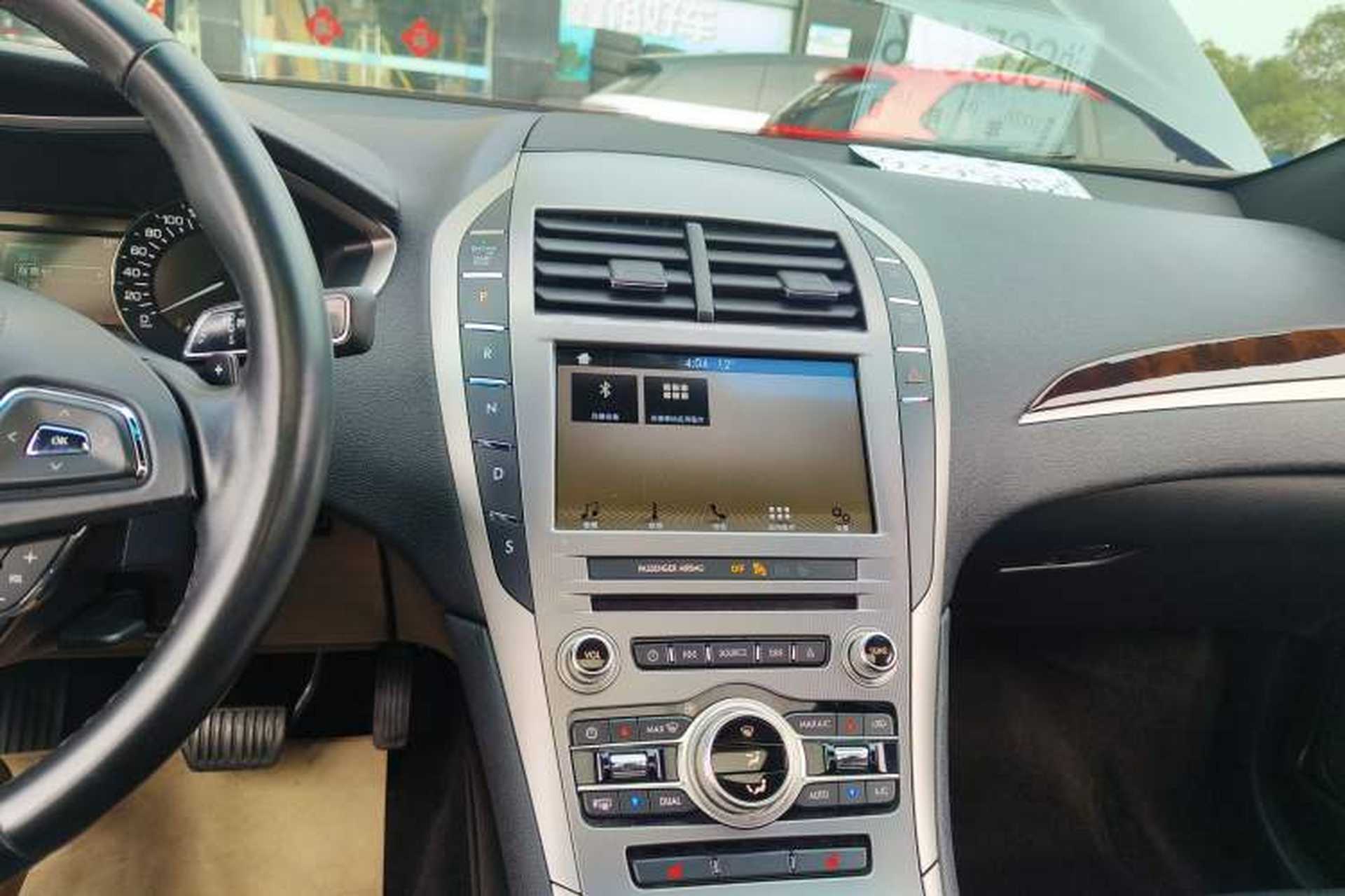 Used Lincoln MKZ 2017 2.0T Luxury Edition Audio And AC Panel
