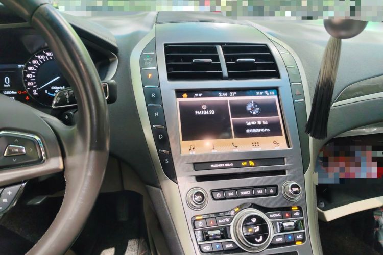 Used Lincoln MKZ 2017 2.0T Luxury Edition Audio And AC Panel