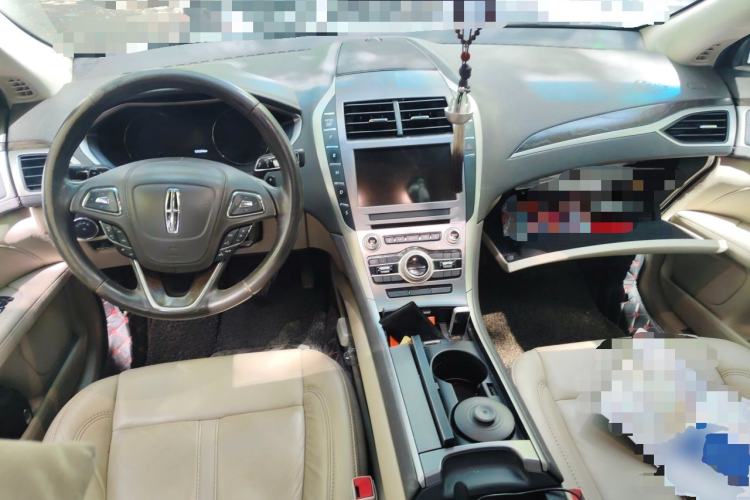 Used Lincoln MKZ 2017 2.0T Luxury Edition Center Console