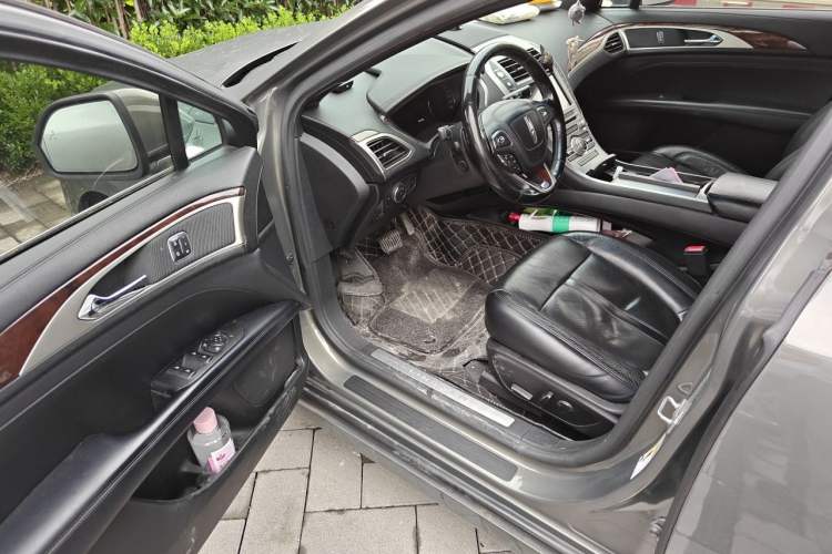 Used Lincoln MKZ 2017 2.0T Luxury Edition Driver Seat