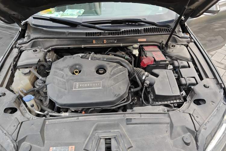 Used Lincoln MKZ 2017 2.0T Luxury Edition Engine Bay