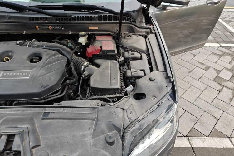 Used Lincoln MKZ 2017 2.0T Luxury Edition Engine Bay Left