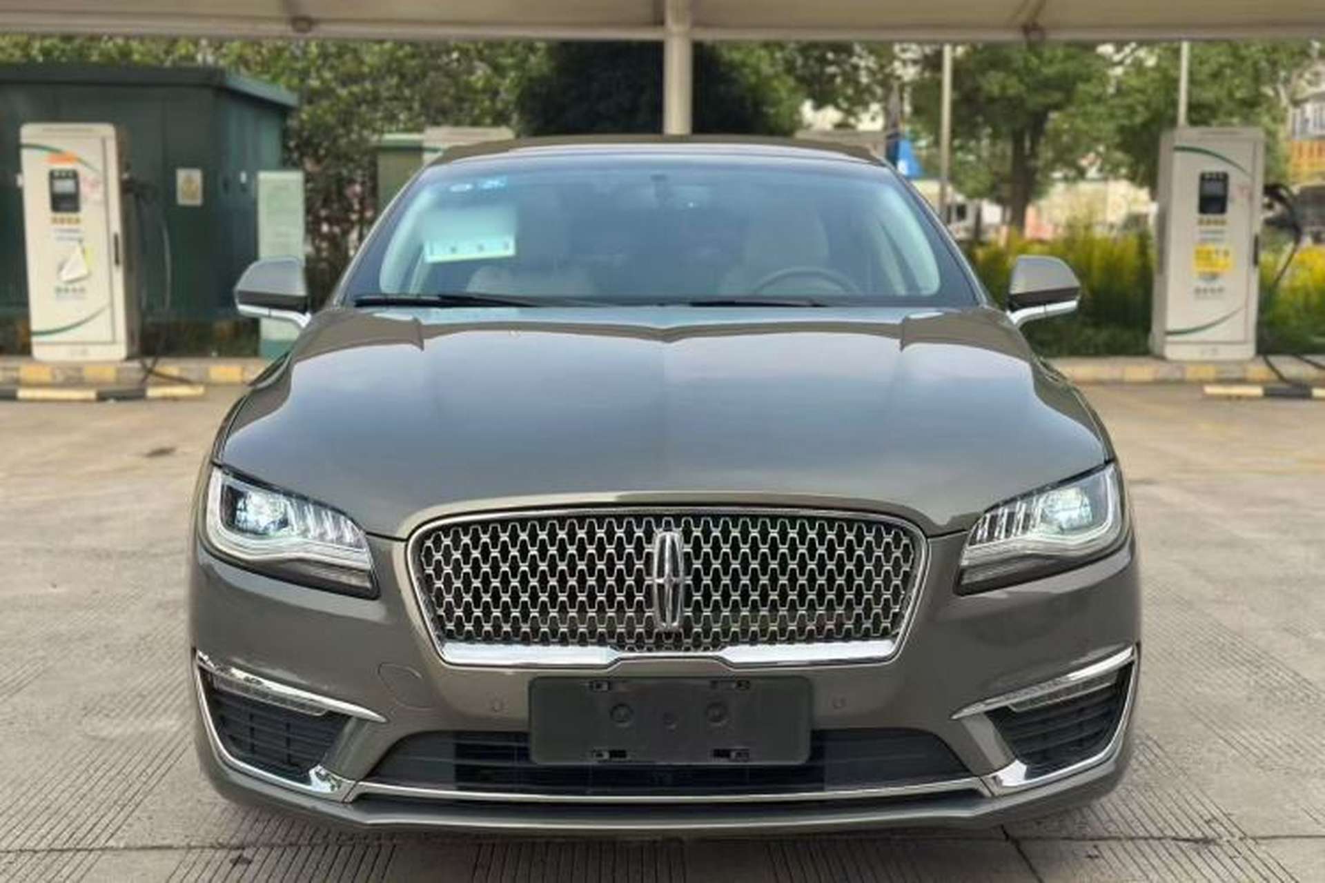 Used Lincoln MKZ 2017 2.0T Luxury Edition Exterior 4