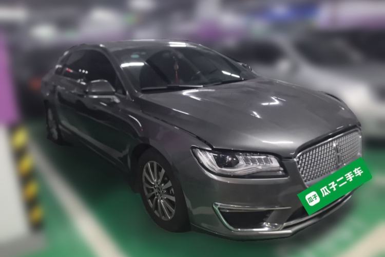 Used Lincoln MKZ 2017 2.0T Luxury Edition Front Right 45 Deg