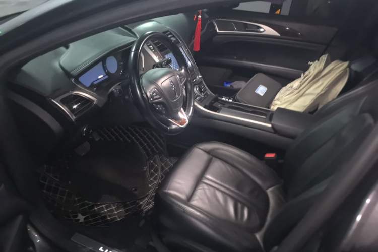 Used Lincoln MKZ 2017 2.0T Luxury Edition Left Front Seat