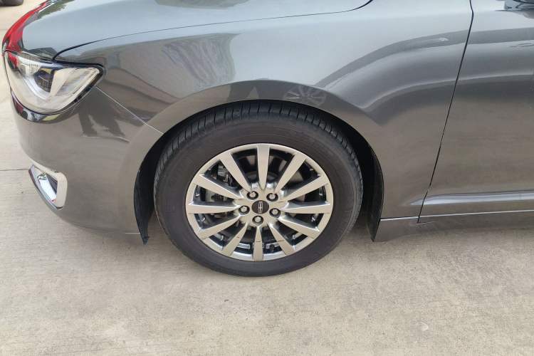 Used Lincoln MKZ 2017 2.0T Luxury Edition Left Front Wheel Hub