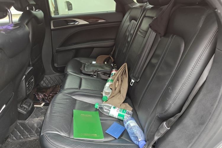 Used Lincoln MKZ 2017 2.0T Luxury Edition Left Rear Seat