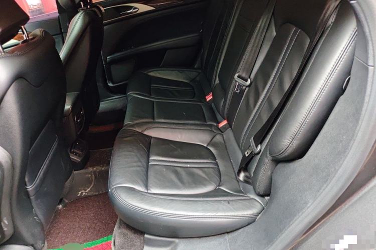 Used Lincoln MKZ 2017 2.0T Luxury Edition Left Rear Seat