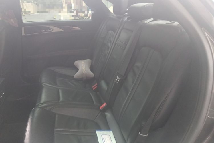 Used Lincoln MKZ 2017 2.0T Luxury Edition Left Rear Seat