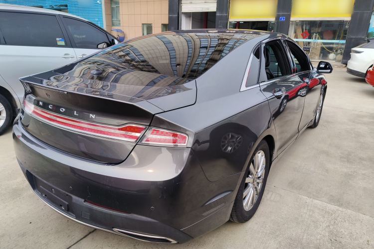 Used Lincoln MKZ 2017 2.0T Luxury Edition Rear Right 45 Deg
