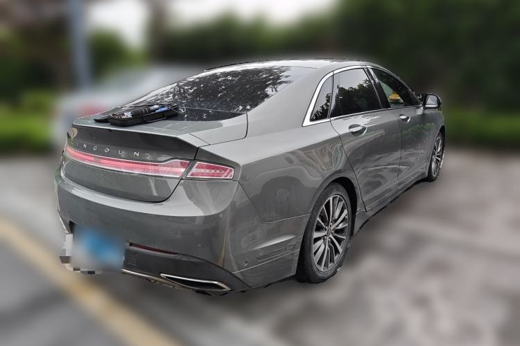 Used Lincoln MKZ 2017 2.0T Luxury Edition Rear Right 45 Deg