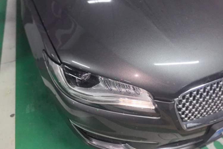 Used Lincoln MKZ 2017 2.0T Luxury Edition Right Front Headlight